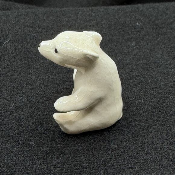 Hagen Renaker Mini Tiny White Polar Bear Cub Sitting Figurine - Picture 3 of 11